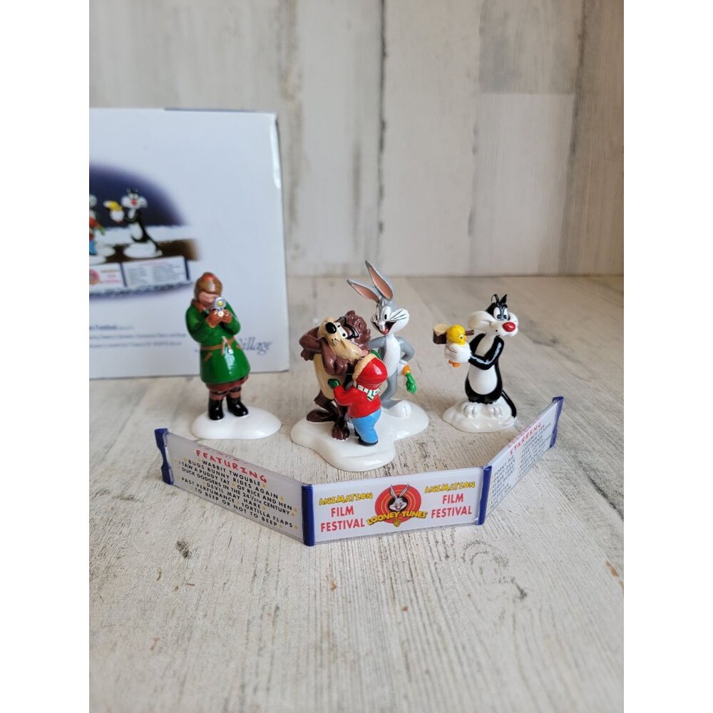 Dept 56 54983 Looney Tunes Animation Film Festival snow village accessory Xmas